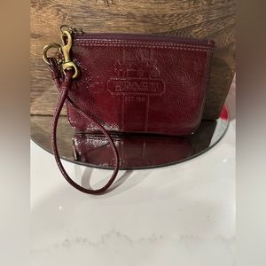 Vintage* Coach Patent Leather Wristlet~Burgandy